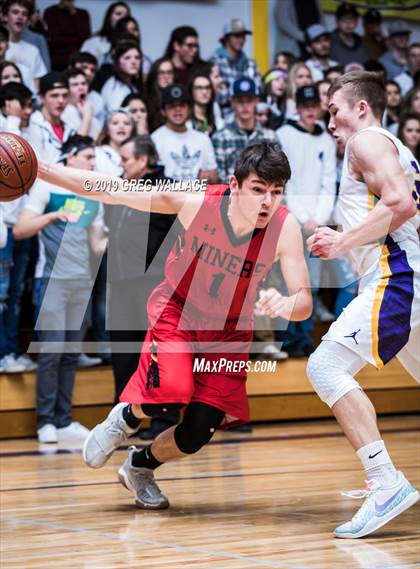 Thumbnail 2 in Lassen vs. Yreka photogallery.
