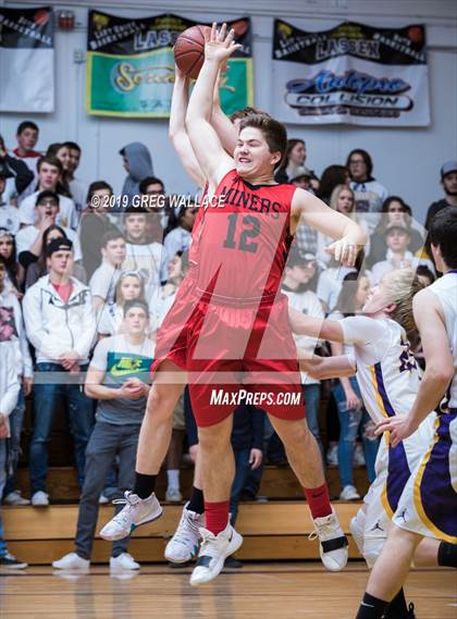 Thumbnail 3 in Lassen vs. Yreka photogallery.