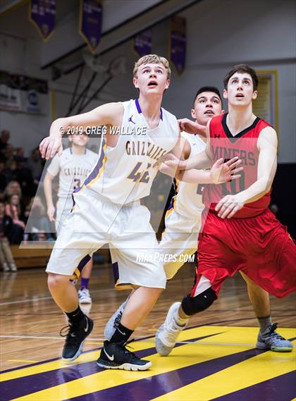 Thumbnail 1 in Lassen vs. Yreka photogallery.