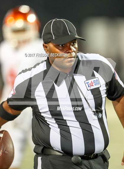 Thumbnail 1 in Ferris vs. Celina (UIL Class 4A-2 Region II Playoff) photogallery.