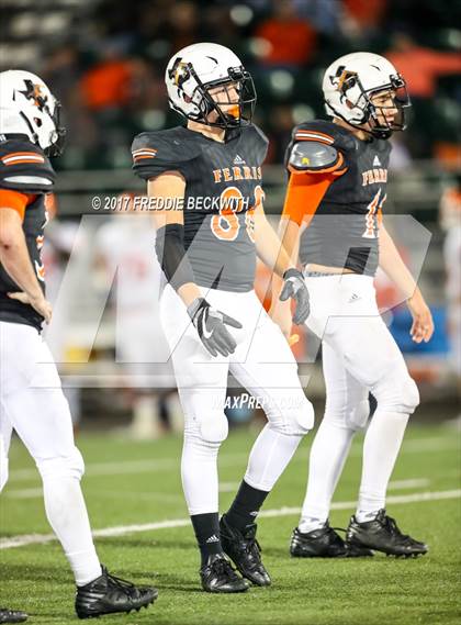 Thumbnail 2 in Ferris vs. Celina (UIL Class 4A-2 Region II Playoff) photogallery.