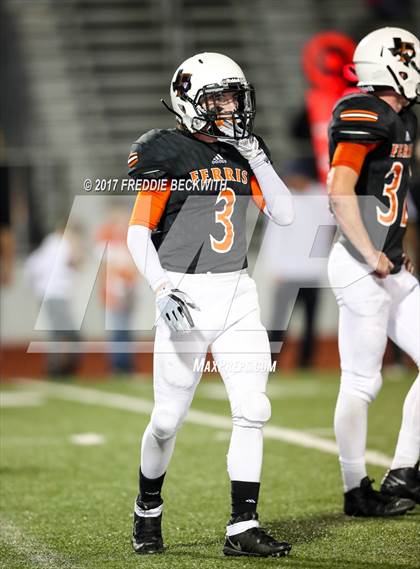 Thumbnail 1 in Ferris vs. Celina (UIL Class 4A-2 Region II Playoff) photogallery.