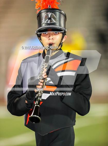 Thumbnail 3 in Ferris vs. Celina (UIL Class 4A-2 Region II Playoff) photogallery.