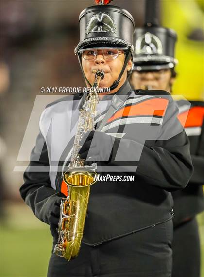 Thumbnail 1 in Ferris vs. Celina (UIL Class 4A-2 Region II Playoff) photogallery.