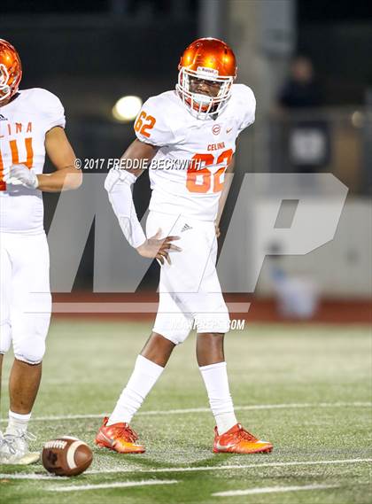 Thumbnail 1 in Ferris vs. Celina (UIL Class 4A-2 Region II Playoff) photogallery.