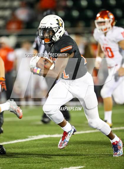 Thumbnail 2 in Ferris vs. Celina (UIL Class 4A-2 Region II Playoff) photogallery.