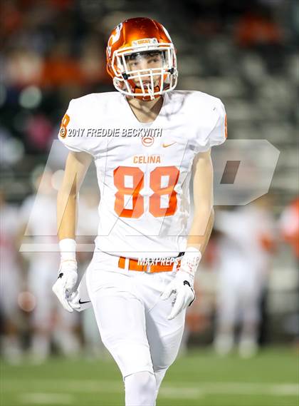 Thumbnail 1 in Ferris vs. Celina (UIL Class 4A-2 Region II Playoff) photogallery.