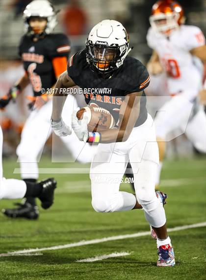 Thumbnail 2 in Ferris vs. Celina (UIL Class 4A-2 Region II Playoff) photogallery.