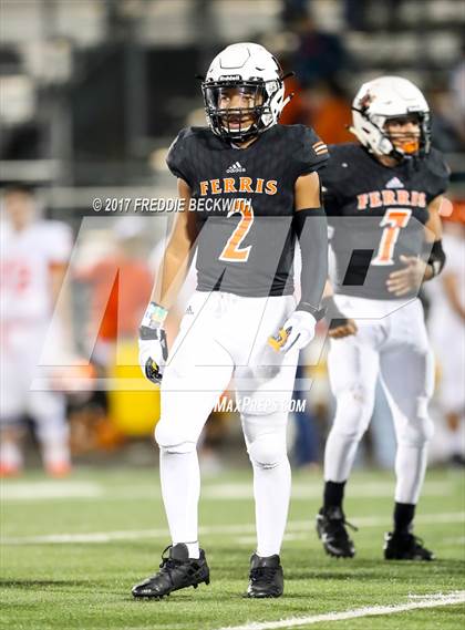 Thumbnail 1 in Ferris vs. Celina (UIL Class 4A-2 Region II Playoff) photogallery.