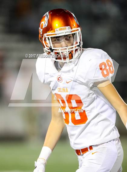 Thumbnail 2 in Ferris vs. Celina (UIL Class 4A-2 Region II Playoff) photogallery.