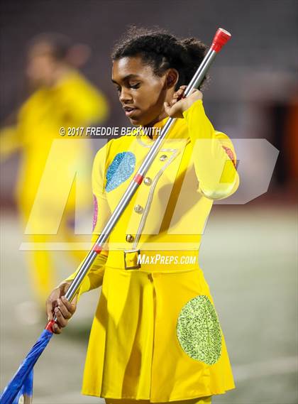 Thumbnail 2 in Ferris vs. Celina (UIL Class 4A-2 Region II Playoff) photogallery.