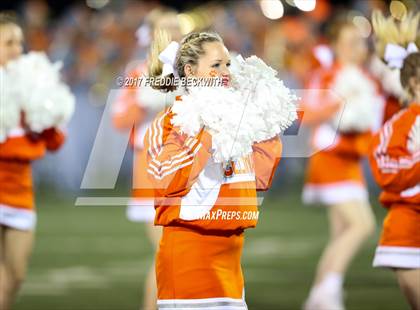 Thumbnail 3 in Ferris vs. Celina (UIL Class 4A-2 Region II Playoff) photogallery.