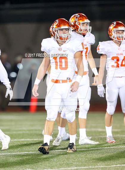 Thumbnail 1 in Ferris vs. Celina (UIL Class 4A-2 Region II Playoff) photogallery.