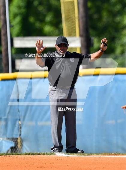 Thumbnail 2 in Perryville vs Palestine Wheatley (AAA 3A Regional First Round) photogallery.
