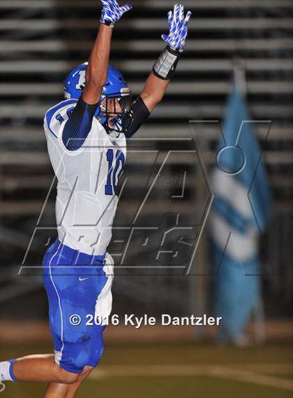 Thumbnail 2 in Krum @ Wyatt photogallery.