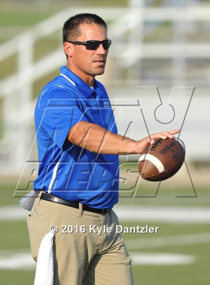 Thumbnail 2 in Krum @ Wyatt photogallery.