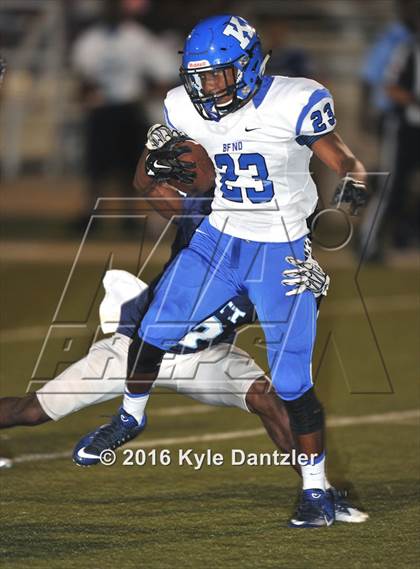 Thumbnail 3 in Krum @ Wyatt photogallery.