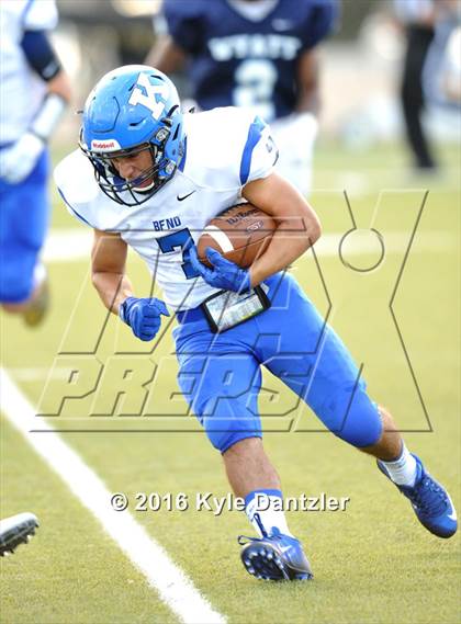 Thumbnail 3 in Krum @ Wyatt photogallery.