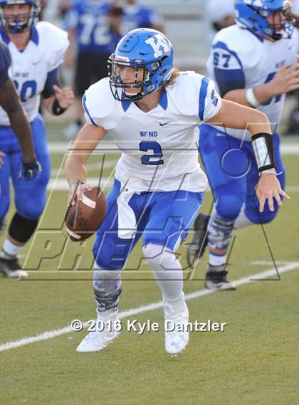 Thumbnail 2 in Krum @ Wyatt photogallery.