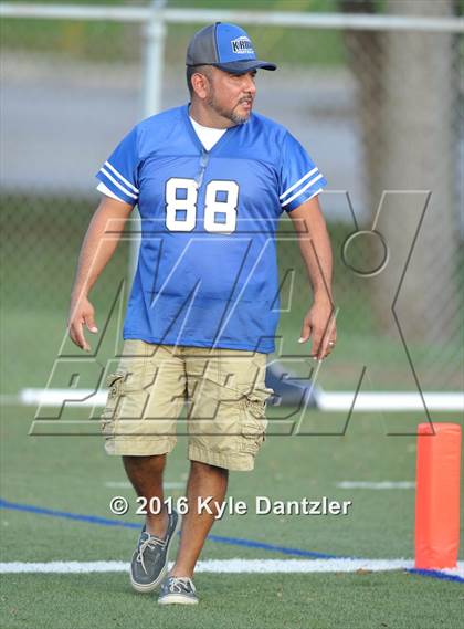 Thumbnail 2 in Krum @ Wyatt photogallery.