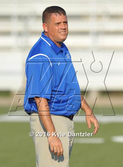Thumbnail 3 in Krum @ Wyatt photogallery.