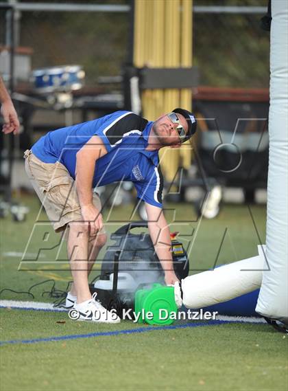Thumbnail 2 in Krum @ Wyatt photogallery.