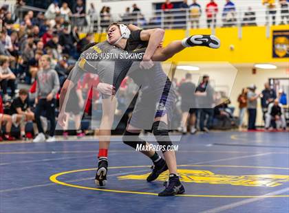 Thumbnail 2 in IHSAA Regional 13 Mooresville photogallery.