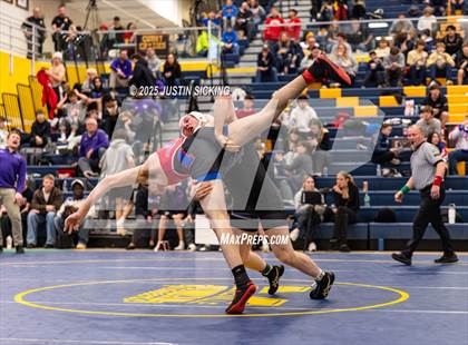 Thumbnail 1 in IHSAA Regional 13 Mooresville photogallery.
