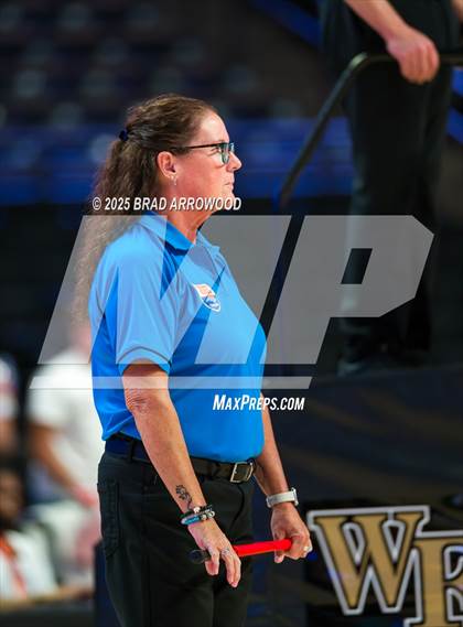 Thumbnail 1 in Hickory vs. Seaforth (NCHSAA 5A Final) photogallery.