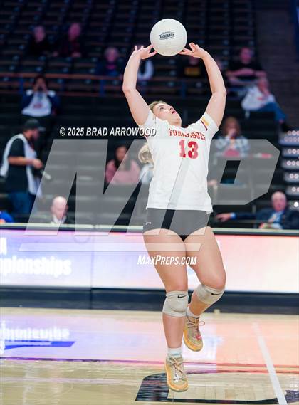 Thumbnail 2 in Hickory vs. Seaforth (NCHSAA 5A Final) photogallery.