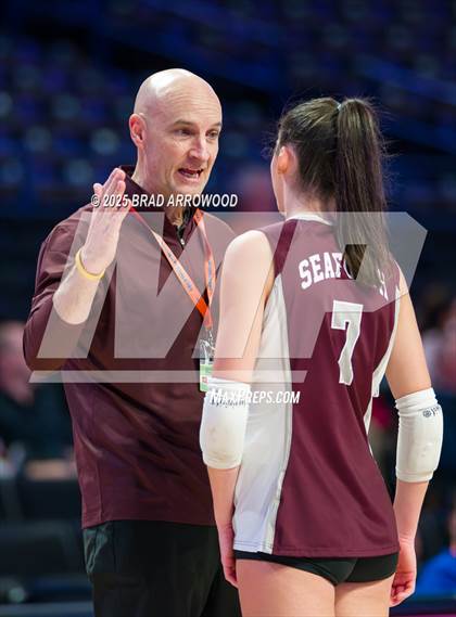 Thumbnail 3 in Hickory vs. Seaforth (NCHSAA 5A Final) photogallery.