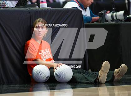 Thumbnail 1 in Hickory vs. Seaforth (NCHSAA 5A Final) photogallery.