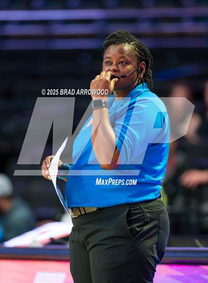 Thumbnail 2 in Hickory vs. Seaforth (NCHSAA 5A Final) photogallery.