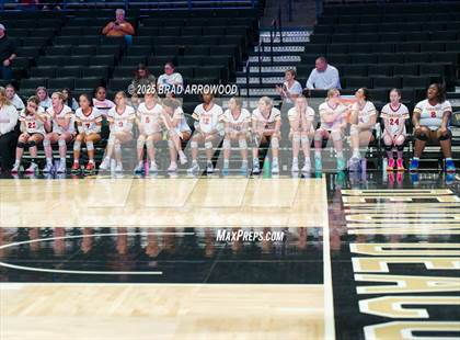 Thumbnail 2 in Hickory vs. Seaforth (NCHSAA 5A Final) photogallery.