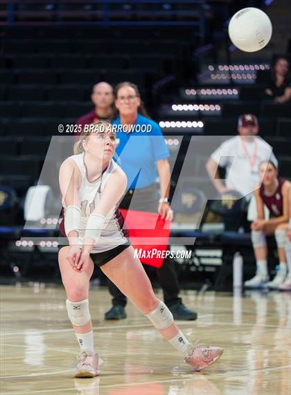 Thumbnail 3 in Hickory vs. Seaforth (NCHSAA 5A Final) photogallery.