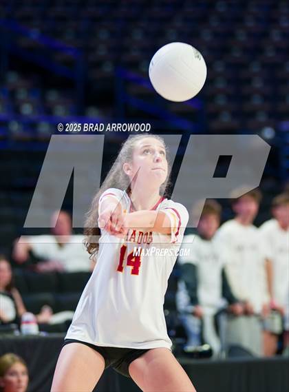 Thumbnail 1 in Hickory vs. Seaforth (NCHSAA 5A Final) photogallery.