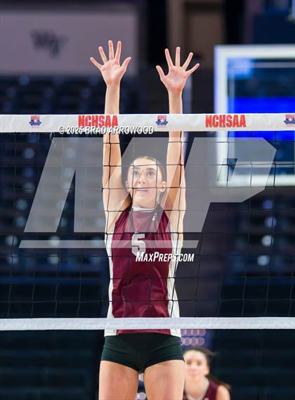 Thumbnail 3 in Hickory vs. Seaforth (NCHSAA 5A Final) photogallery.