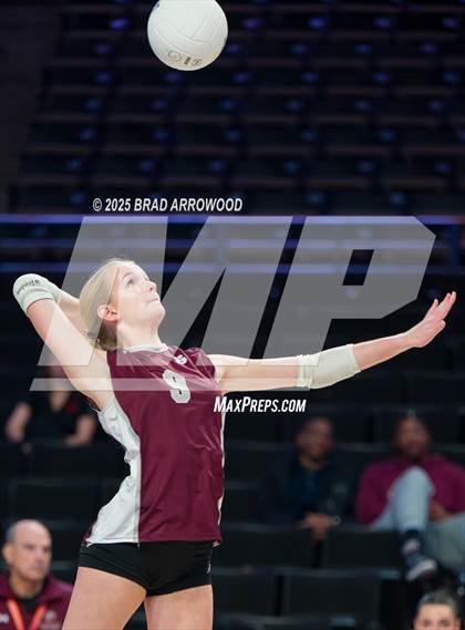 Thumbnail 2 in Hickory vs. Seaforth (NCHSAA 5A Final) photogallery.