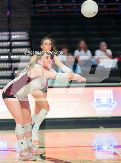 Thumbnail 3 in Hickory vs. Seaforth (NCHSAA 5A Final) photogallery.