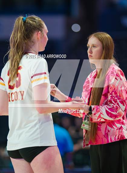 Thumbnail 2 in Hickory vs. Seaforth (NCHSAA 5A Final) photogallery.