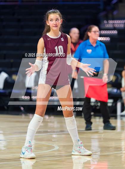 Thumbnail 2 in Hickory vs. Seaforth (NCHSAA 5A Final) photogallery.