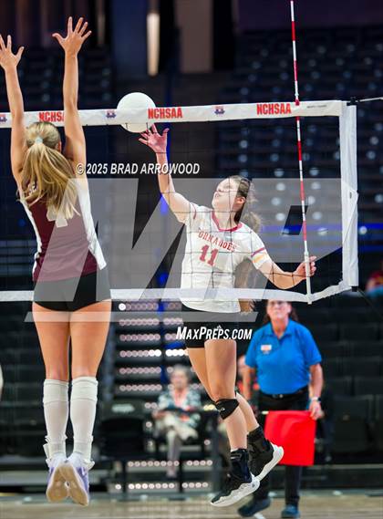 Thumbnail 2 in Hickory vs. Seaforth (NCHSAA 5A Final) photogallery.