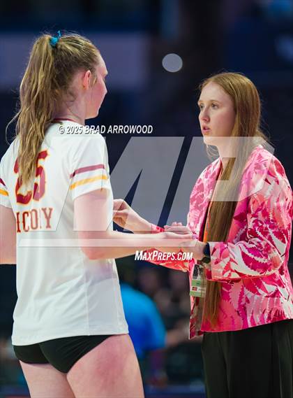 Thumbnail 3 in Hickory vs. Seaforth (NCHSAA 5A Final) photogallery.