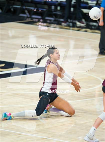 Thumbnail 2 in Hickory vs. Seaforth (NCHSAA 5A Final) photogallery.