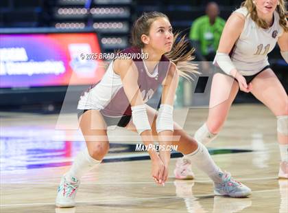 Thumbnail 1 in Hickory vs. Seaforth (NCHSAA 5A Final) photogallery.