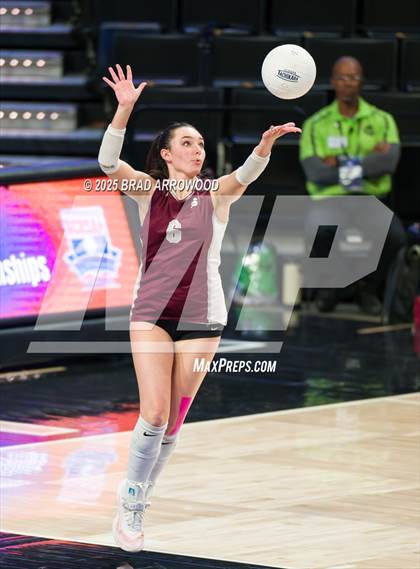 Thumbnail 3 in Hickory vs. Seaforth (NCHSAA 5A Final) photogallery.