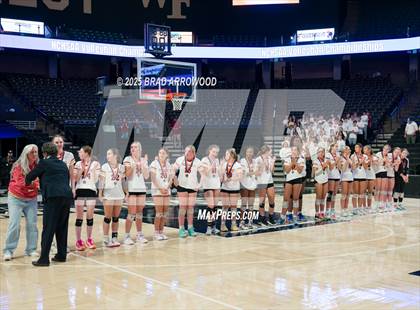 Thumbnail 3 in Hickory vs. Seaforth (NCHSAA 5A Final) photogallery.