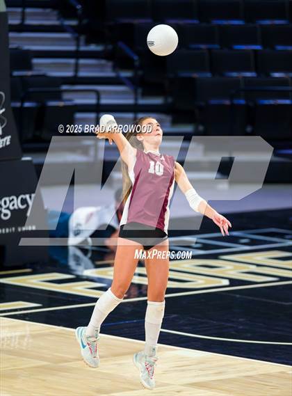 Thumbnail 3 in Hickory vs. Seaforth (NCHSAA 5A Final) photogallery.