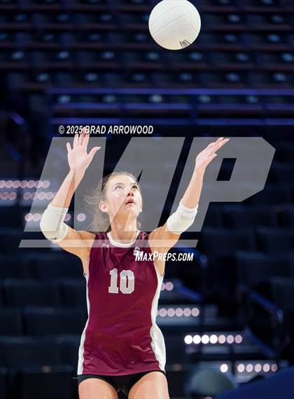 Thumbnail 1 in Hickory vs. Seaforth (NCHSAA 5A Final) photogallery.