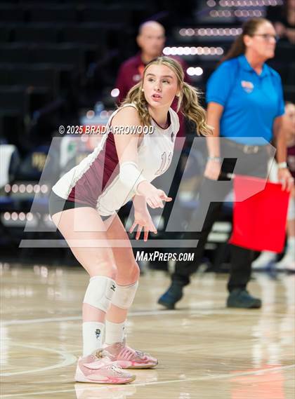 Thumbnail 3 in Hickory vs. Seaforth (NCHSAA 5A Final) photogallery.